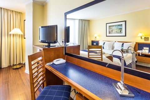 Holiday Inn Lisbon by IHG