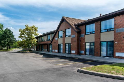 Comfort Inn, Exterior