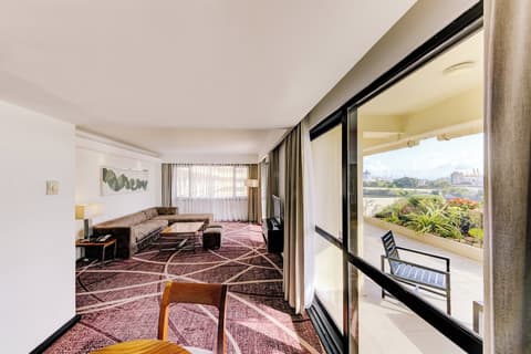 Cinnamon Lakeside Colombo