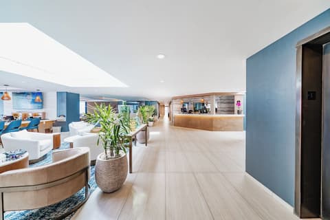 Bay Club Hotel & Marina