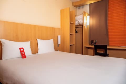 ibis Paris Pont De Suresnes