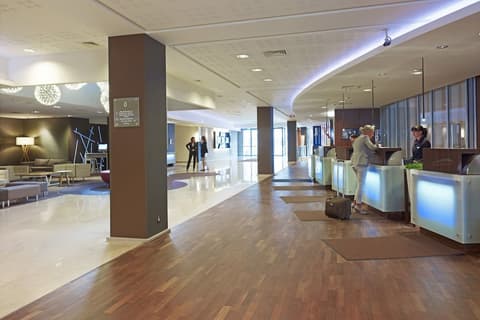 Novotel Warszawa Centrum, Lobby