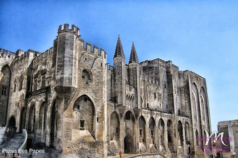 Mercure Pont d'Avignon Centre, Point of interest