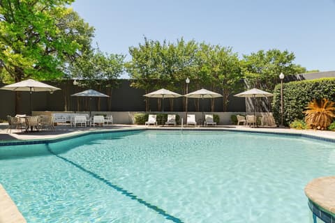 DoubleTree by Hilton Hotel Austin Northwest Arboretum
