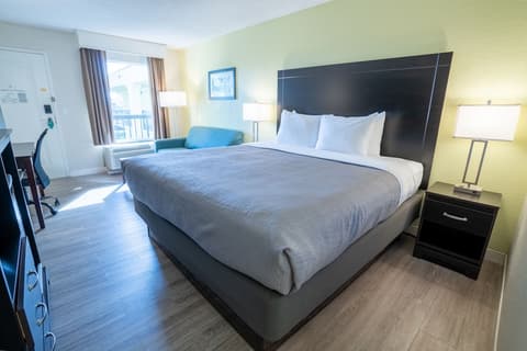 Quality Inn Palm Beach International Airport