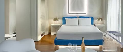 The Valorian Los Angeles, Curio Collection by Hilton