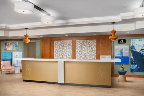 Inn of Naples, Tapestry Collection by Hilton, Reception