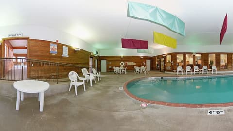 Days Inn by Wyndham Marquette