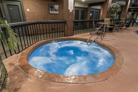 Best Western Plus Rio Grande Inn, Pool