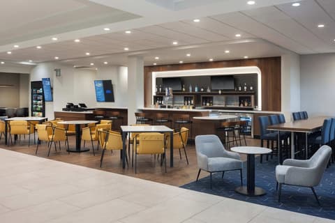 Courtyard by Marriott across Universal Orlando