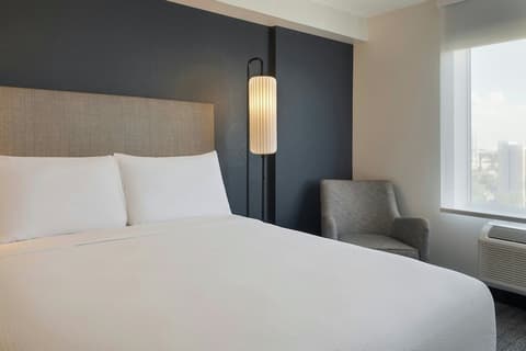 Courtyard by Marriott across Universal Orlando