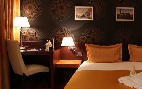 Hotel Tirana International & Conference Center 4*, Room