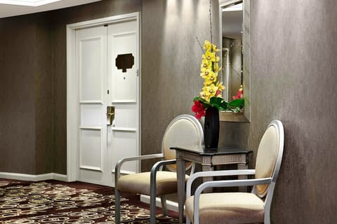 The Park Tower Knightsbridge, A Luxury Collection Hotel