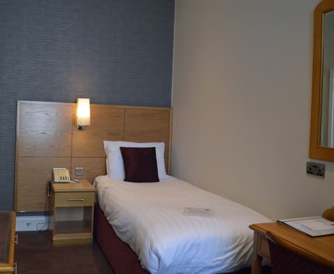 Best Western Kings Manor Hotel, Room