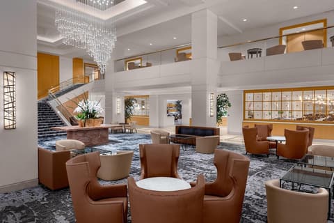 Hilton Los Angeles Airport, Lobby