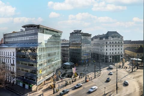 Mercure Budapest Korona Hotel, View from room