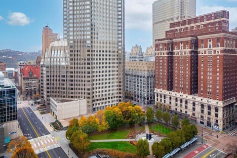 DoubleTree by Hilton Hotel & Suites Pittsburgh Downtown