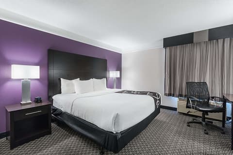 La Quinta Inn & Suites by Wyndham Fort Lauderdale Tamarac