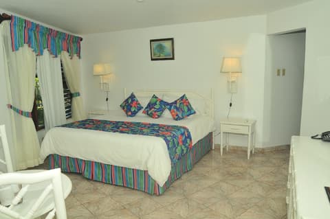 Negril Tree House Resort