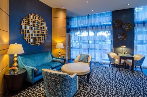 Beacon Hotel & Corporate Quarters, Lobby sitting area