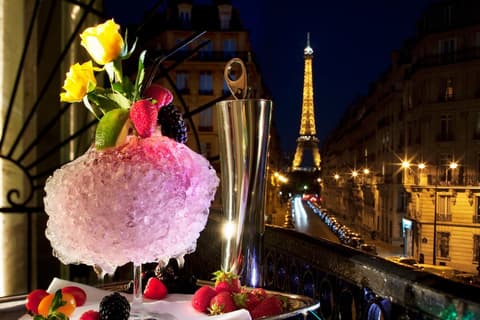 Le Metropolitan Paris Tour Eiffel, a Tribute Portfolio Hotel