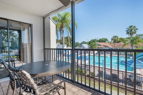 Orbit One Vacation Villas, Balcony