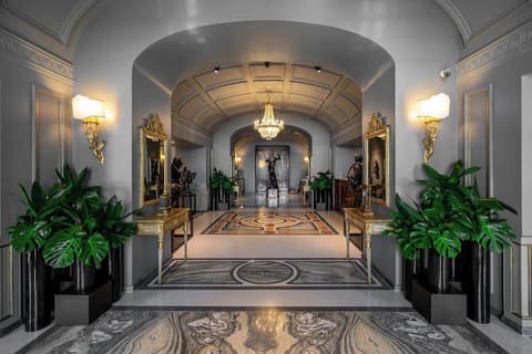 Grand Hotel Parkers, Lobby