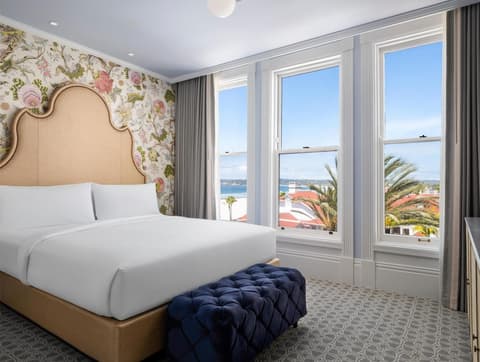 Hotel del Coronado, Curio Collection by Hilton