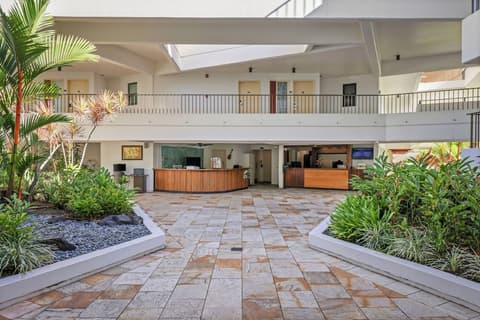 Royal Sea Cliff Kona by OUTRIGGER