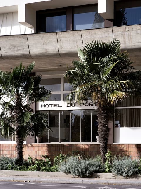 Hotel du Port