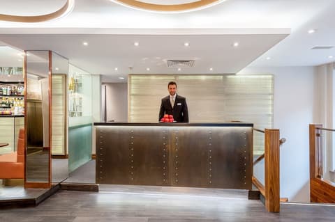 Mercure London Paddington, Reception