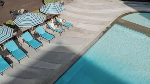 Holiday Inn Bangkok Silom by IHG, Pool