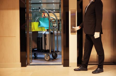 The Marble Arch Hotel, by Thistle, Concierge desk