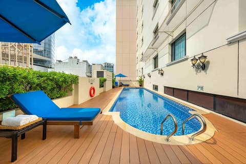 Saigon Prince Hotel, Pool