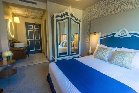 Warwick San Francisco, Room