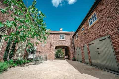 York Pavilion Hotel, BW Signature Collection