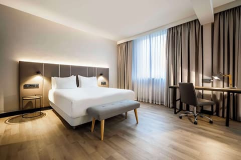 NH Luxembourg Airport