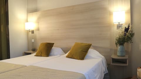 Hôtel d'Orsay, Room