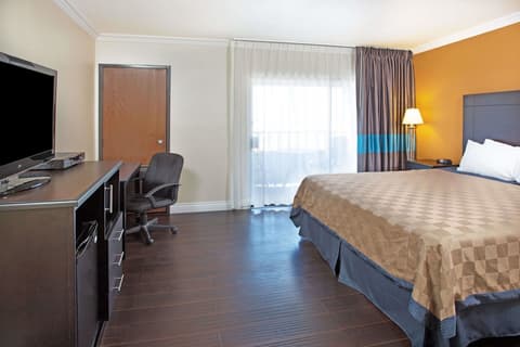 Travelodge by Wyndham Ocean Front, Room