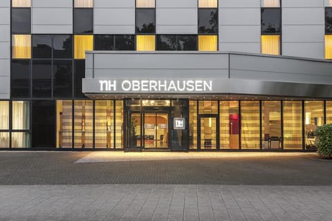 NH Oberhausen, Exterior
