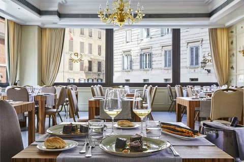 FH55 Grand Hotel Palatino, Room