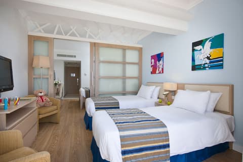 Olympic Lagoon Resort - Paphos, Room