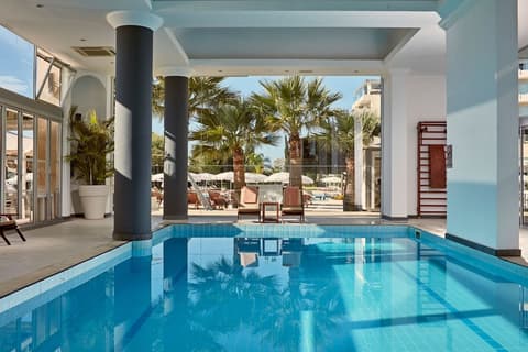 Grecian Park Hotel, Indoor pool