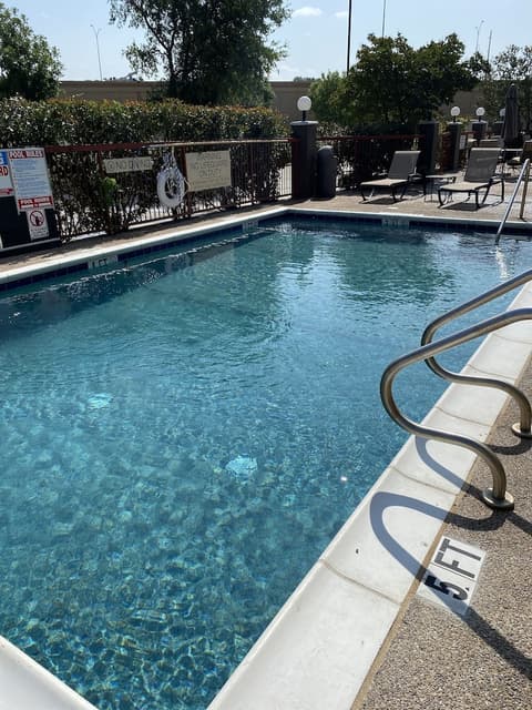Country Inn & Suites by Radisson, Fort Worth, TX, Pool