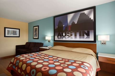 Super 8 by Wyndham Austin Downtown/Capitol Area, Room