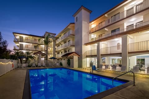 Days Inn by Wyndham Buena Park