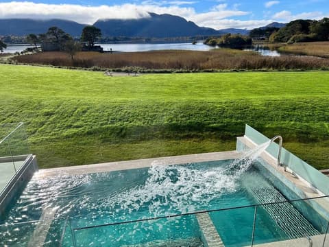The Lake Hotel Killarney, Infinity pool