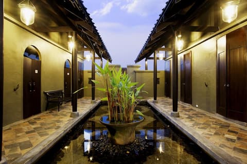 Centara Hotel Hat Yai