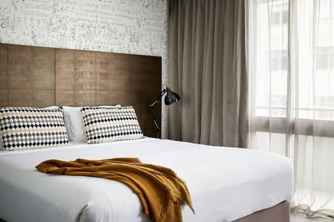 Punthill Spring Hill, Room