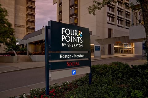 Four Points by Sheraton Boston Newton, Exterior